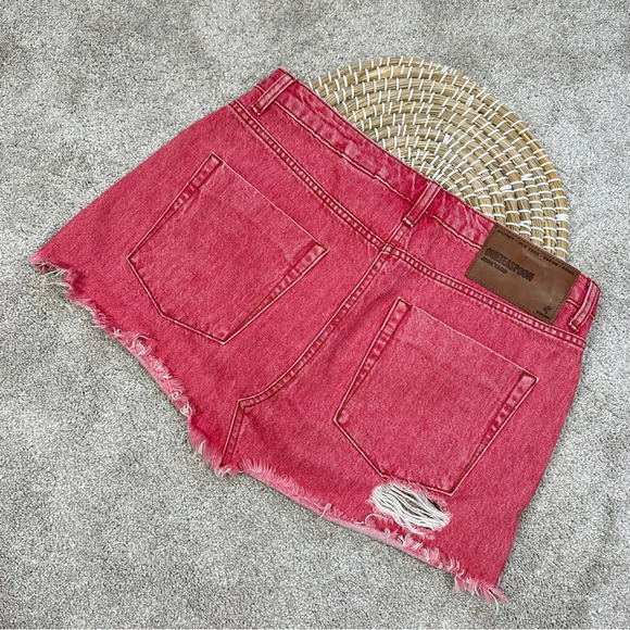 One Teaspoon Junkyard Relaxed Mini Denim Skirt Distressed in Organic Red Size 28 - Picture 6 of 13